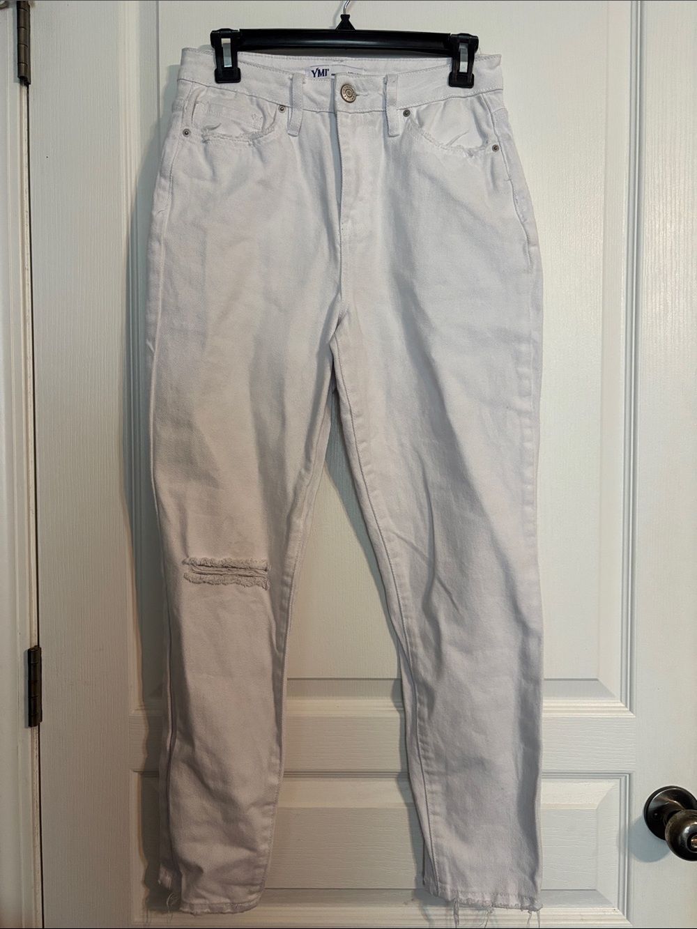 YMI High Rise Dream Fit Mom Jeans White Distressed Size 6/28